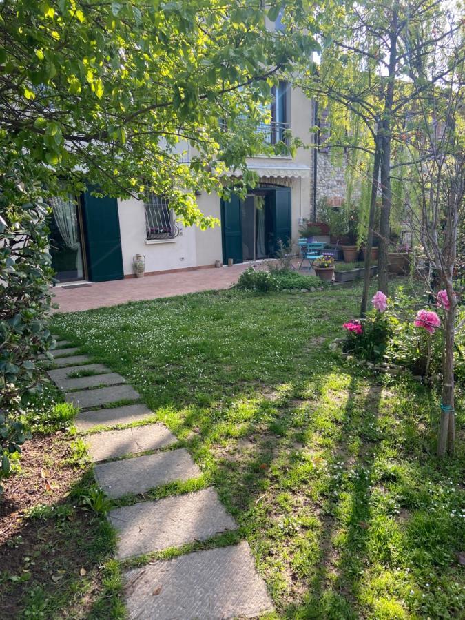 Monte Maino Bed & Breakfast Дезенцано-дель-Гарда Экстерьер фото